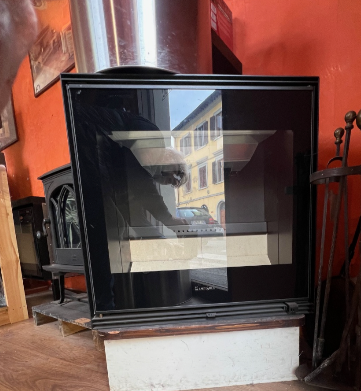 TOMMY QUADRO 70×70